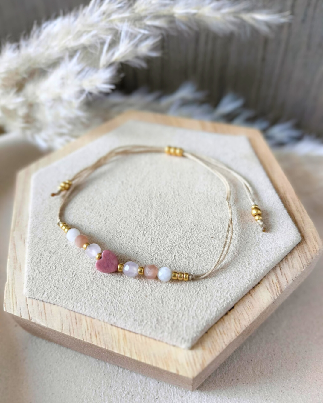 Zussenarmbandje met Edelstenen – Rhodoniet, Rozenkwarts, Perzik & Witte Maansteen